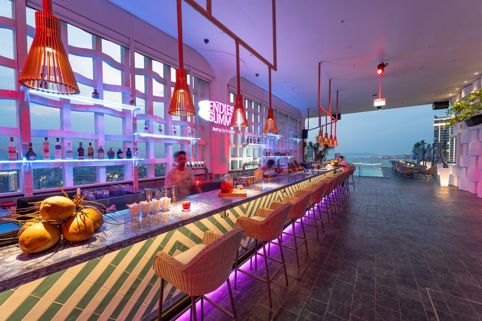 Top 15 quán cafe rooftop Đà Nẵng đẹp đáng trải nghiệm