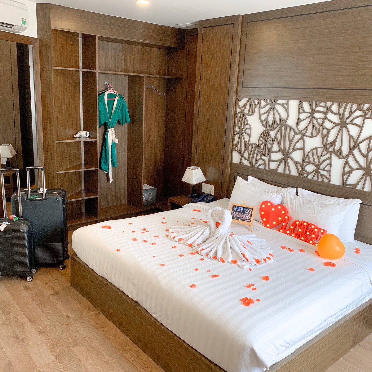 Review Central Hotel and Spa Danang: Khách sạn 3 sao trung tâm Hải Châu có gì nổi bật?