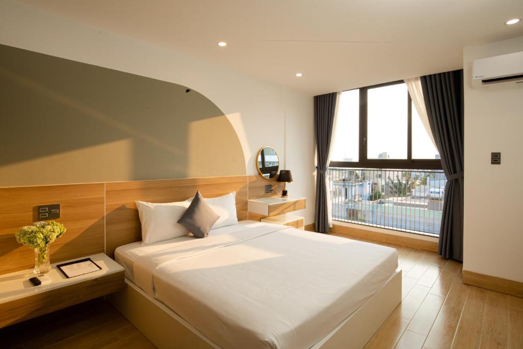 Review FIRST Studio Hotel Da Nang: khách sạn căn hộ tại Hòa Cường Nam, Đà Nẵng