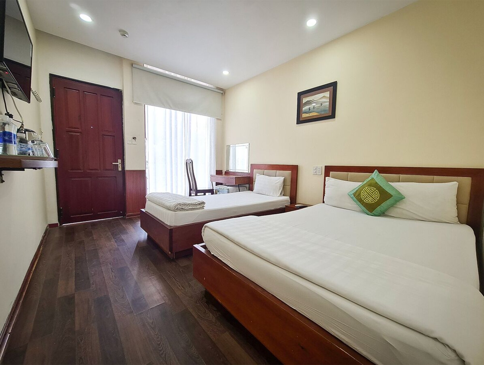 Review Khách sạn Quán Quân: vị trí, giá phòng và hạng phòng đáng cân nhắc