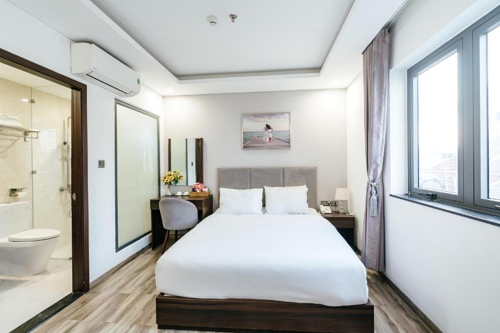 Review Ngoc Minh Hotel: khách sạn 2 sao tại khu Xuân Hà Đà Nẵng có gì?