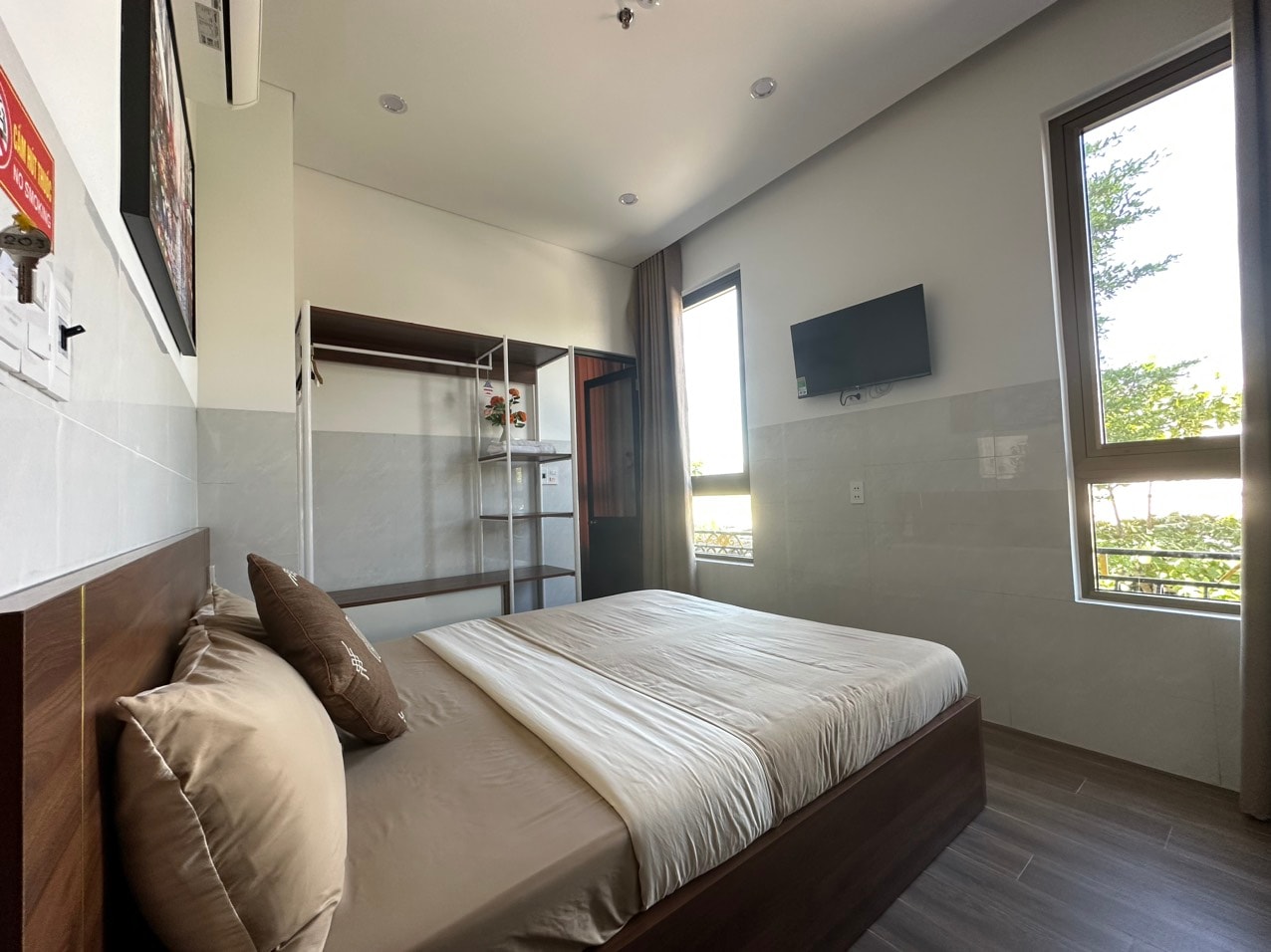 Review OYO 1193 Huynh Gia Hotel: vị trí, phòng nghỉ và tiện ích tại Đà Nẵng