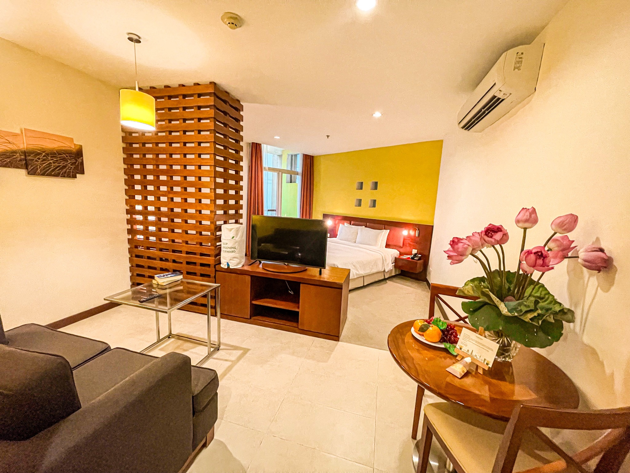 Review Q Hotel & Apartment: khách sạn căn hộ gần Chợ Hàn Đà Nẵng