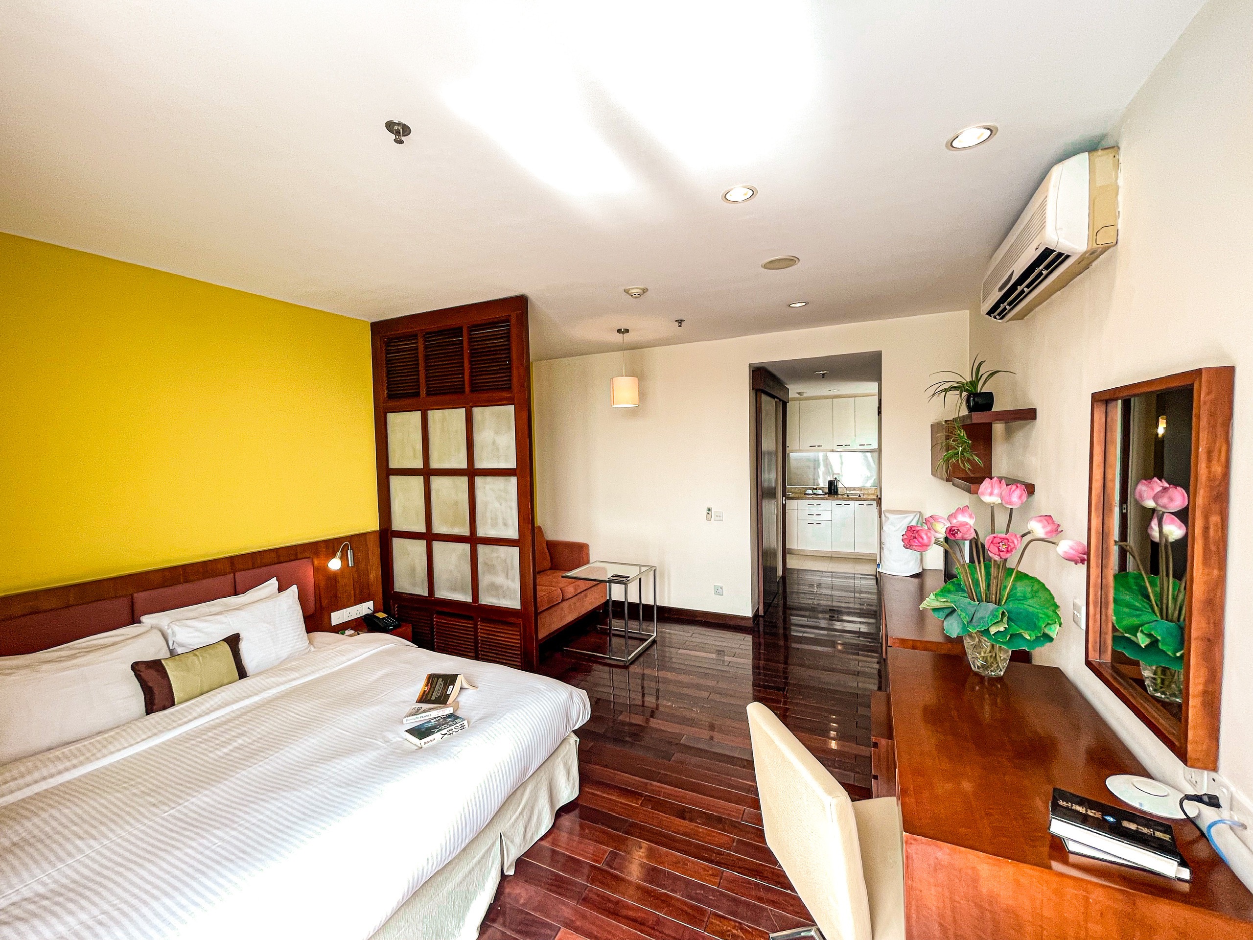 Review Q Hotel & Apartment: khách sạn căn hộ gần Chợ Hàn Đà Nẵng
