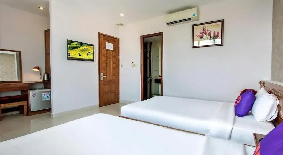 Review Red Diamond Đà Nẵng by Bay Luxury: Khách sạn 2 sao gần trung tâm Hải Châu