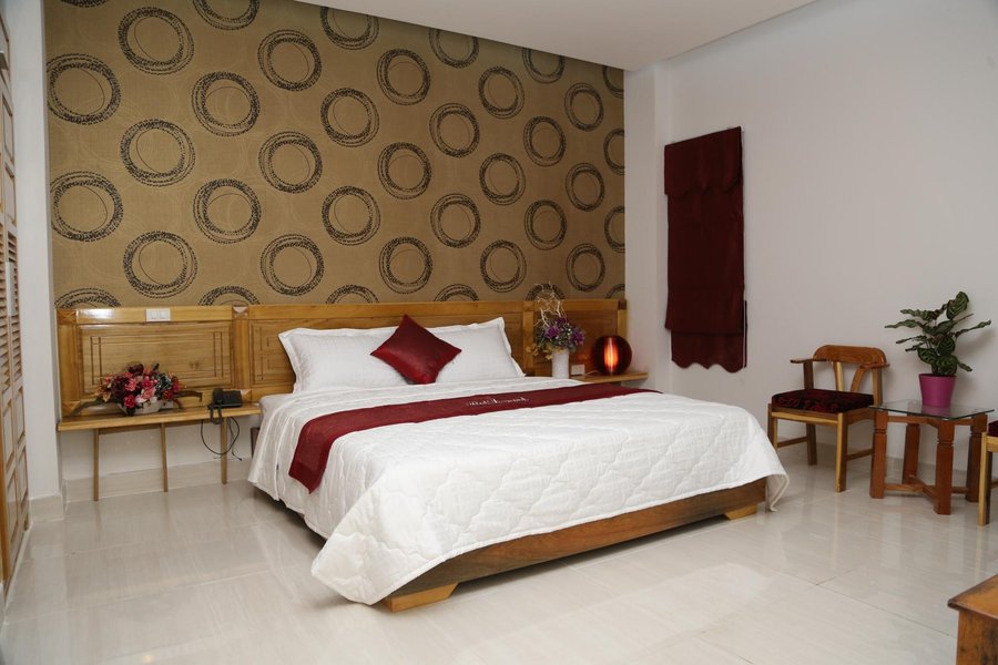 Review Red Diamond Đà Nẵng by Bay Luxury: Khách sạn 2 sao gần trung tâm Hải Châu