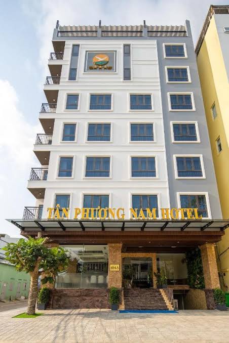 Review Tan Phuong Nam Hotel & Apartment: Khách sạn 3 sao có hồ bơi, nhà hàng và lễ tân 24h